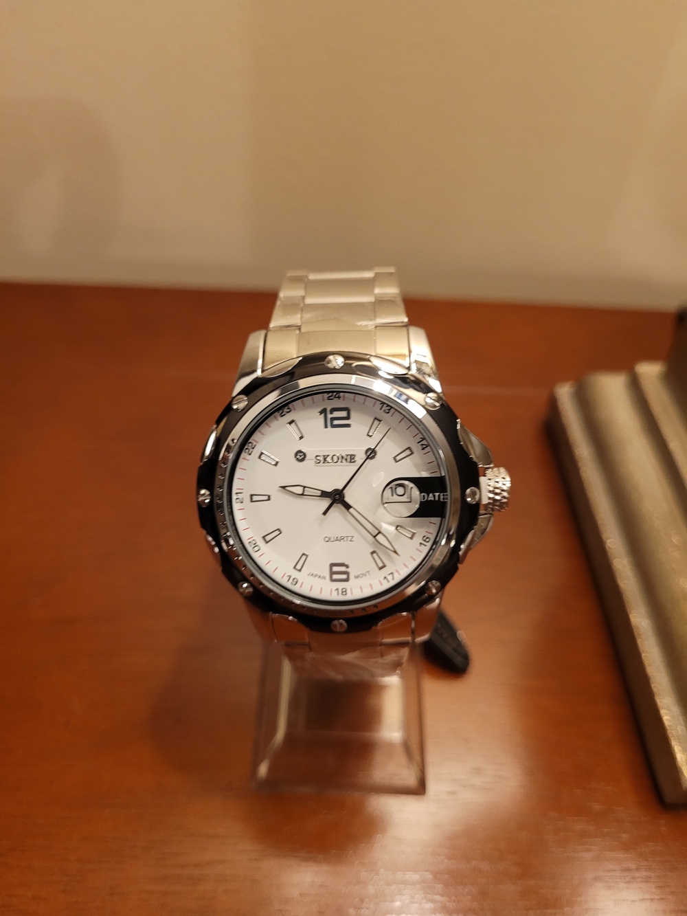 Brand New Skone White and Silver Quartz Men's Watch